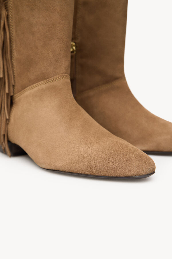 Hoss Intropia Lola. Botas serraje flecos Beige
