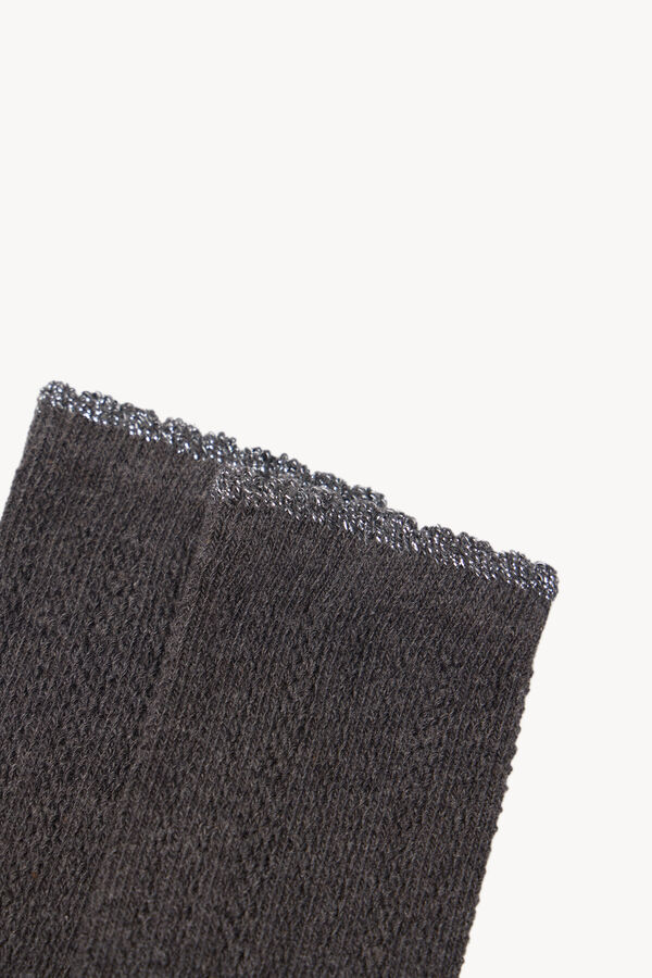 Hoss Intropia Leila. Calcetines calados lurex Gris oscuro