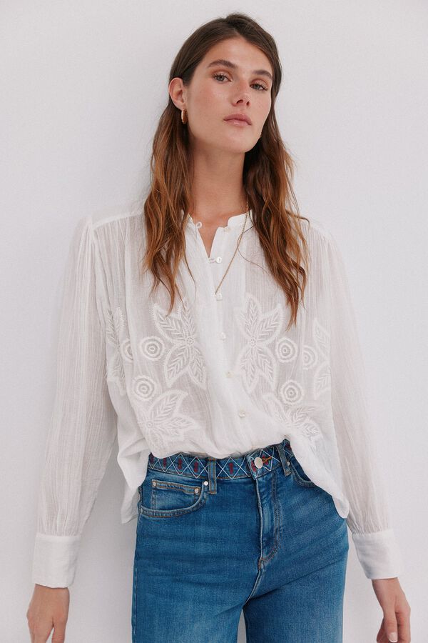 Hoss Intropia C&oacute;sima. Blusa bordados florales Blanco