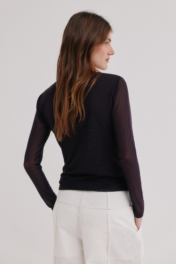 Hoss Intropia Mariana. Top bordado Lila