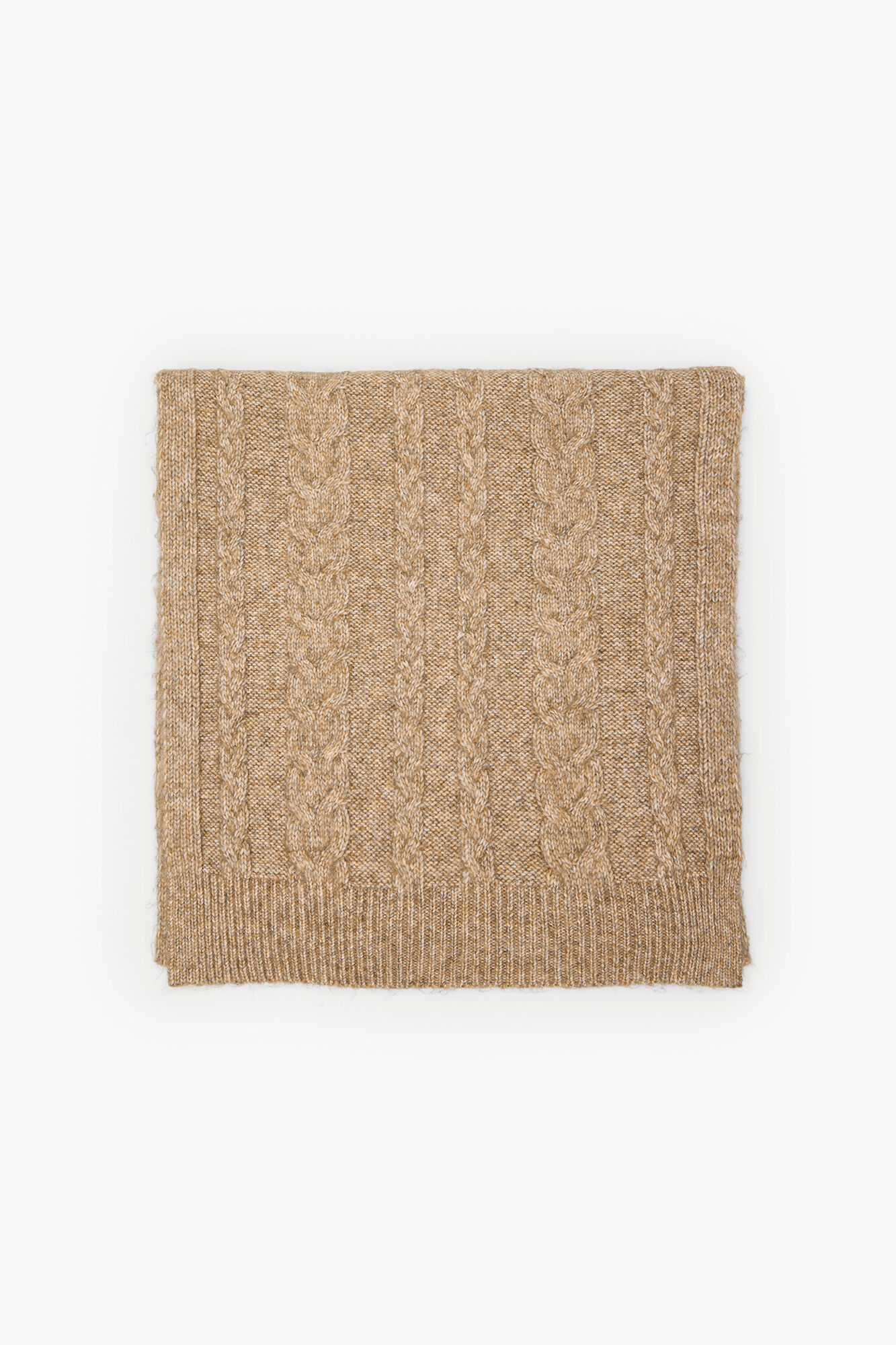 Hoss Intropia Nia. Bufanda de punto