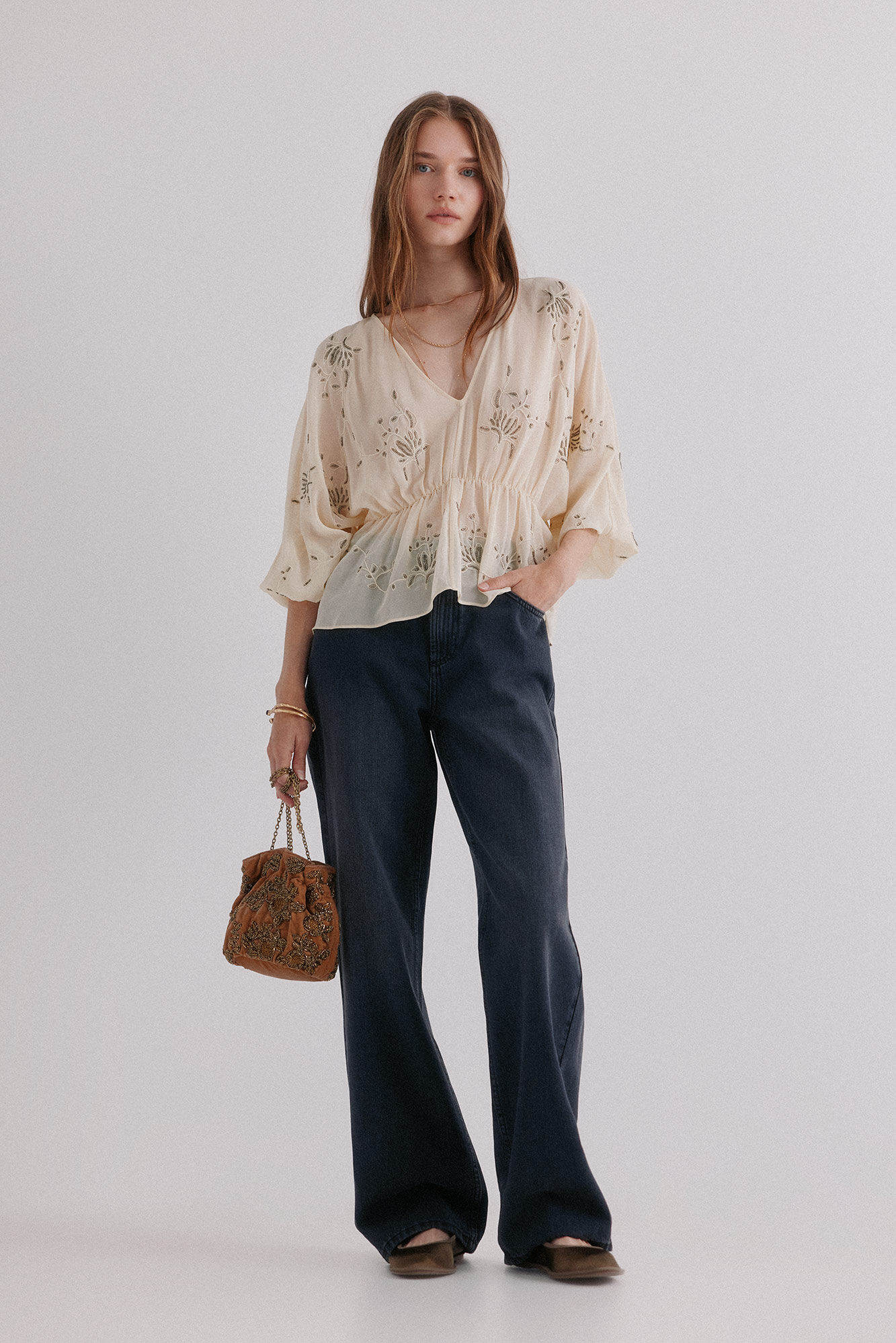 Hoss Intropia Catena. Blusa bordada