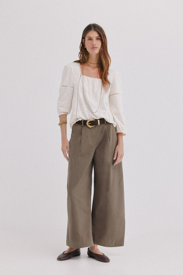 Hoss Intropia Miranda. Blusa rom&aacute;ntica Beige