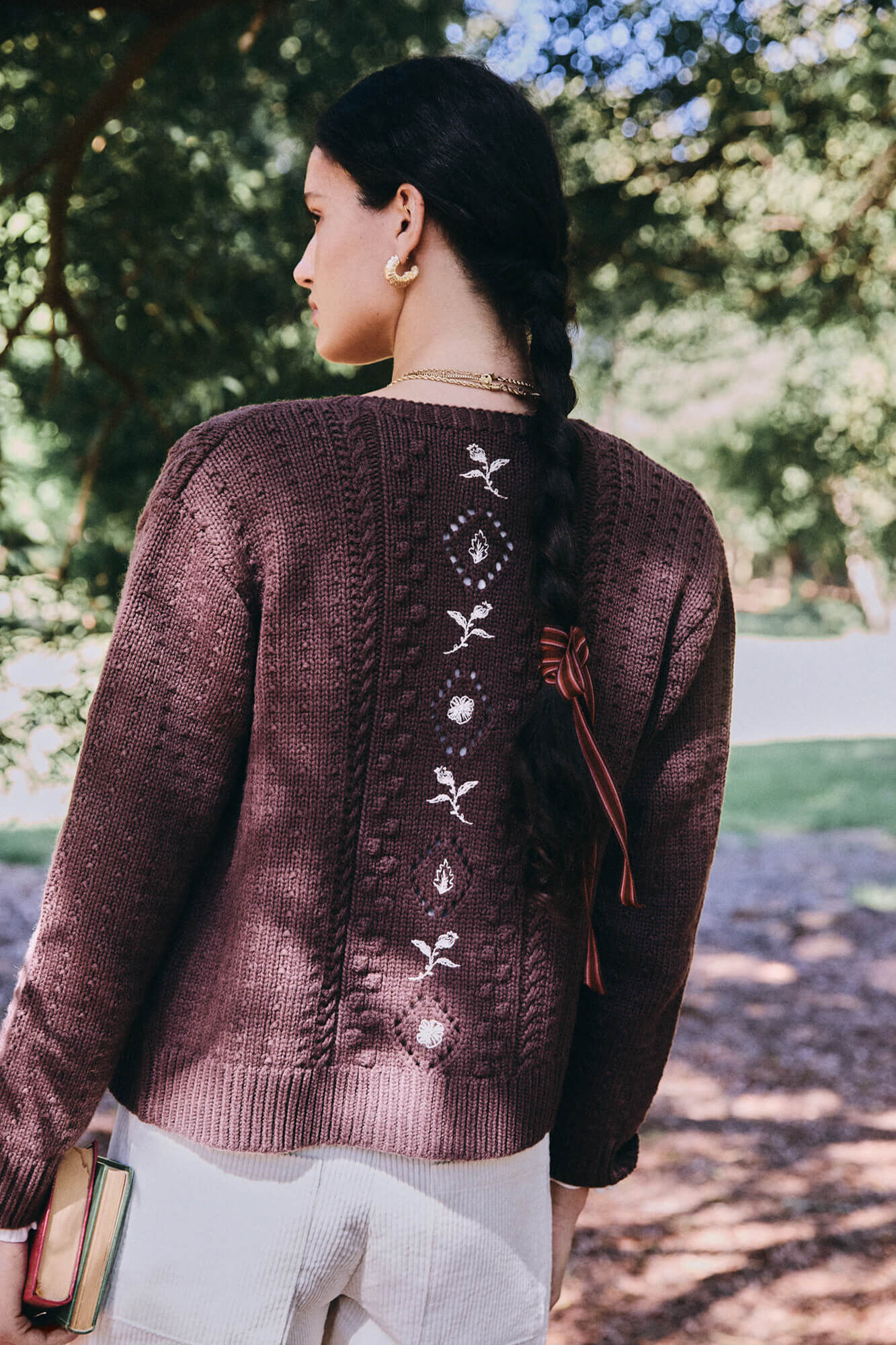 Hoss Intropia Ilena. C&aacute;rdigan bordado