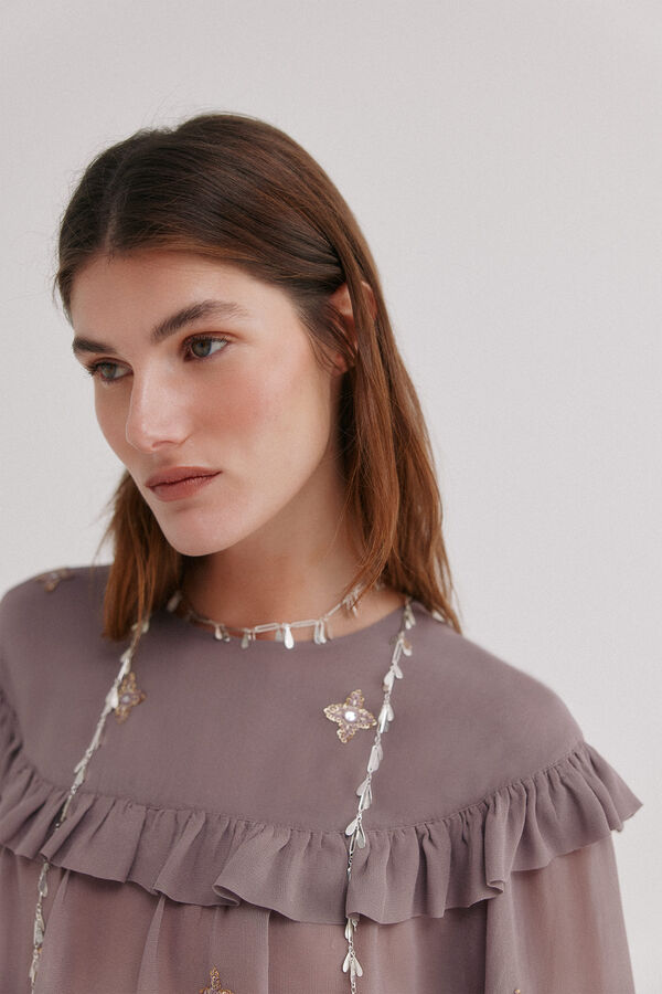 Hoss Intropia C&oacute;sima. Blusa bordada Morado