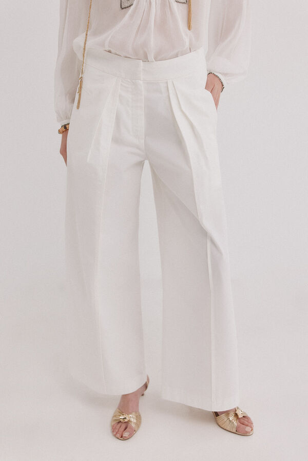 Hoss Intropia Polly. Pantal&oacute;n doble pliegue Marfil