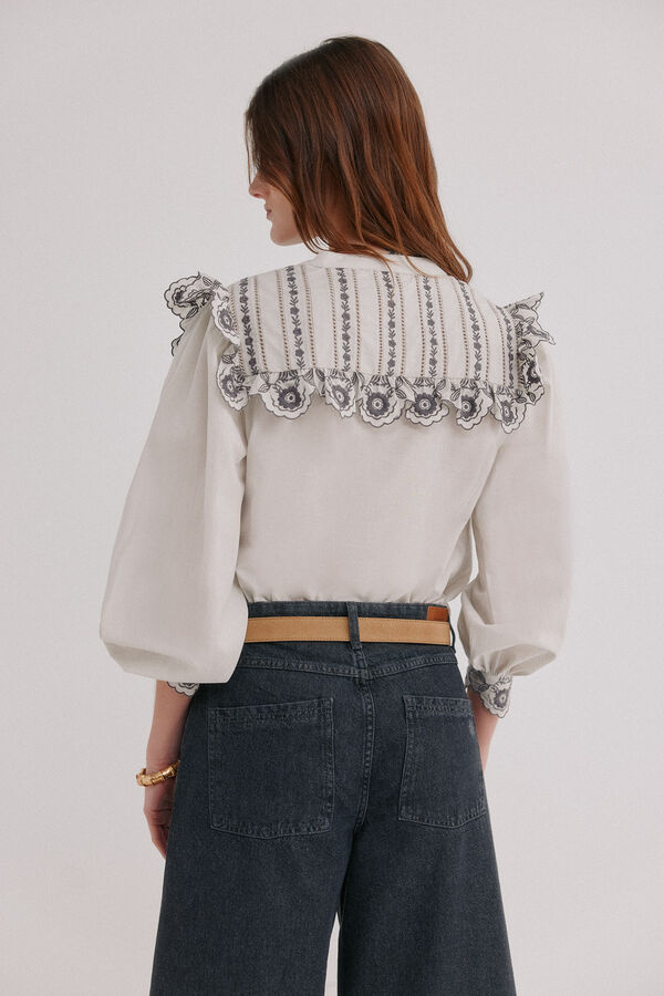 Hoss Intropia Carolina. Blusa bordada Gris