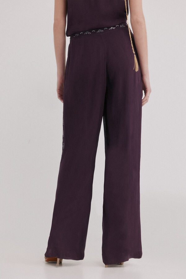 Hoss Intropia Prisca. Pantal&oacute;n bordado Morado