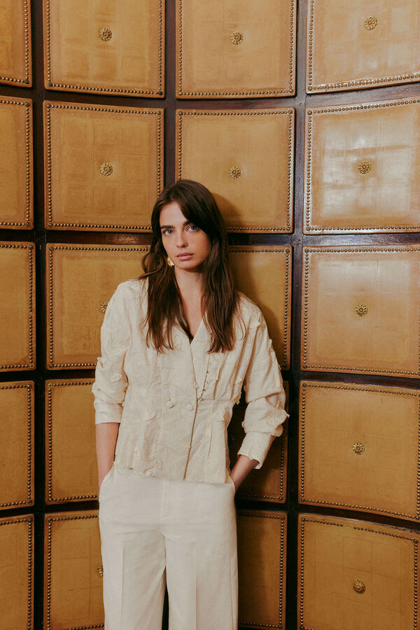 Hoss Intropia Gema. Blusa bordada Marfil