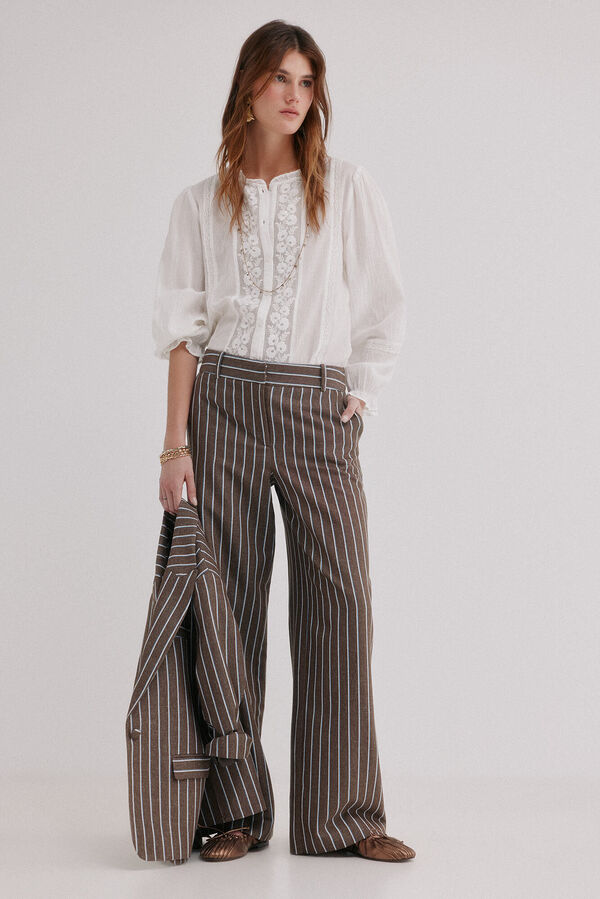 Hoss Intropia P&iacute;a. Pantalones de rayas Marron oscuro