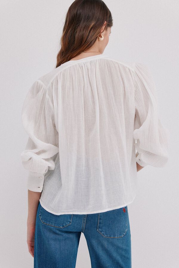 Hoss Intropia C&oacute;sima. Blusa bordados florales Blanco