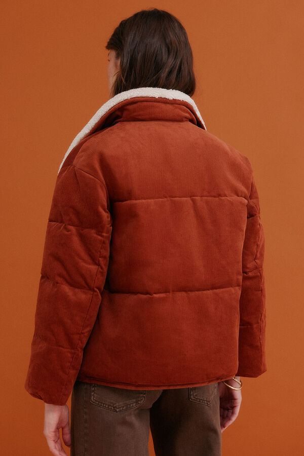 Hoss Intropia Debra. Deportiva acolchada Naranja