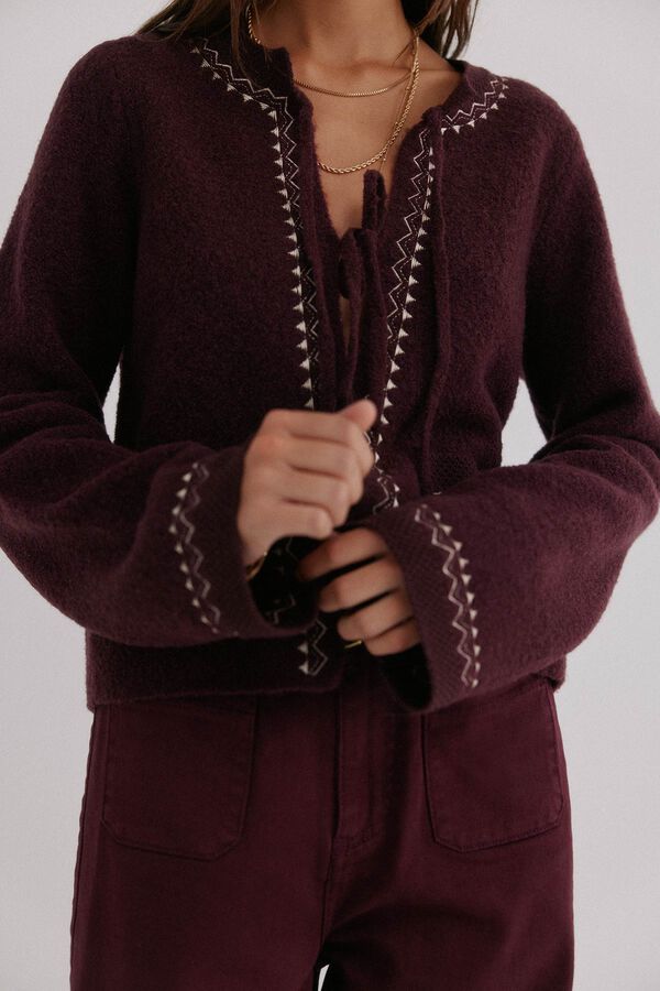 Hoss Intropia Nala. Chaqueta bordada Granate