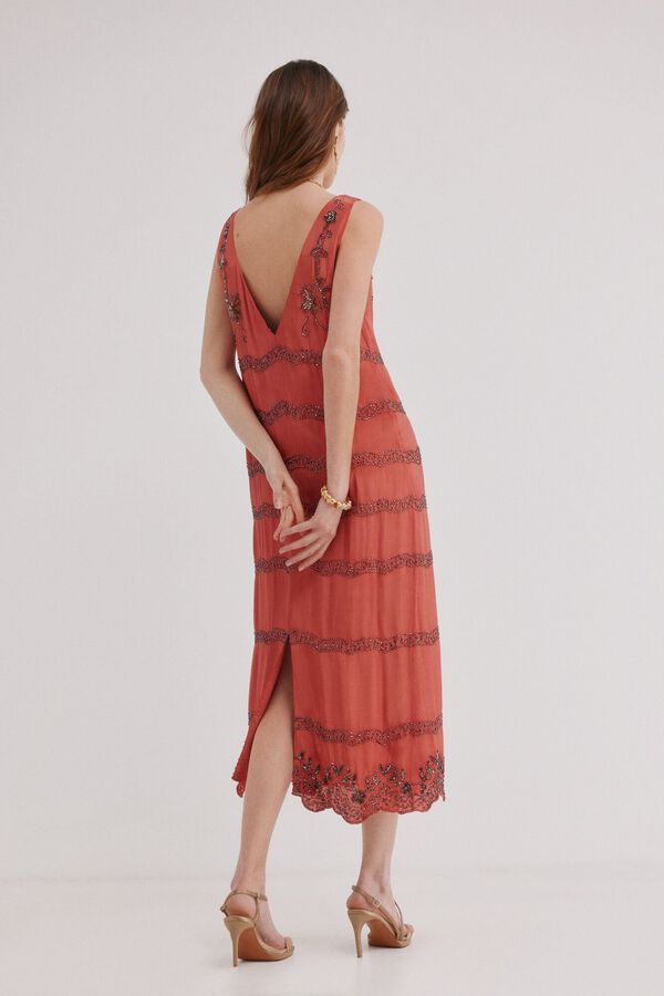 Hoss Intropia Abbie. Vestido midi en tono coral Turquesa
