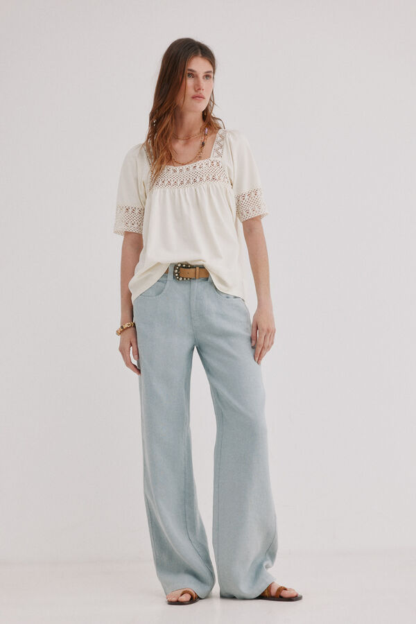 Hoss Intropia Miranda. Camiseta rom&aacute;ntica Beige