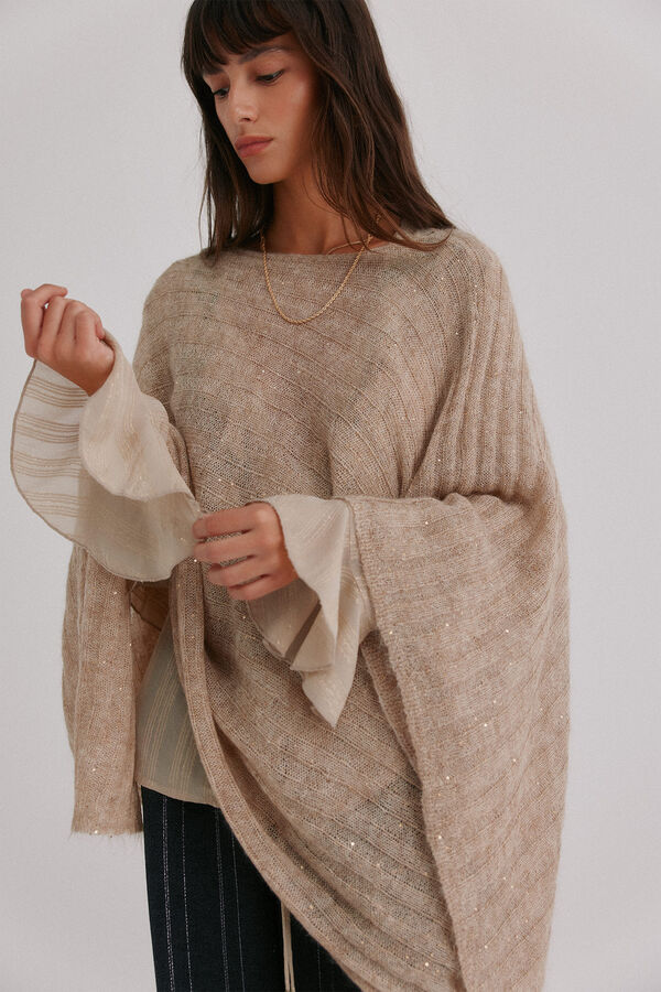 Hoss Intropia N&auml;elle. Capa tricot Beige