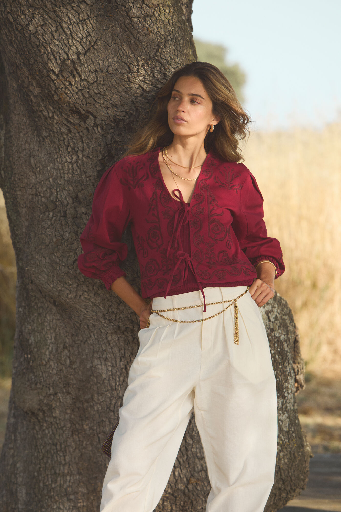 Hoss Intropia Eva. Chaqueta bordada