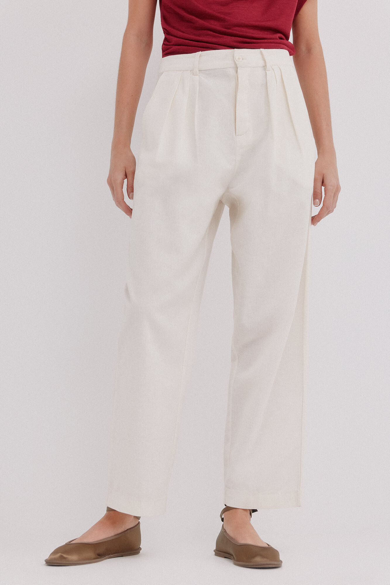 Hoss Intropia Philippa. Pantalones con pliegues