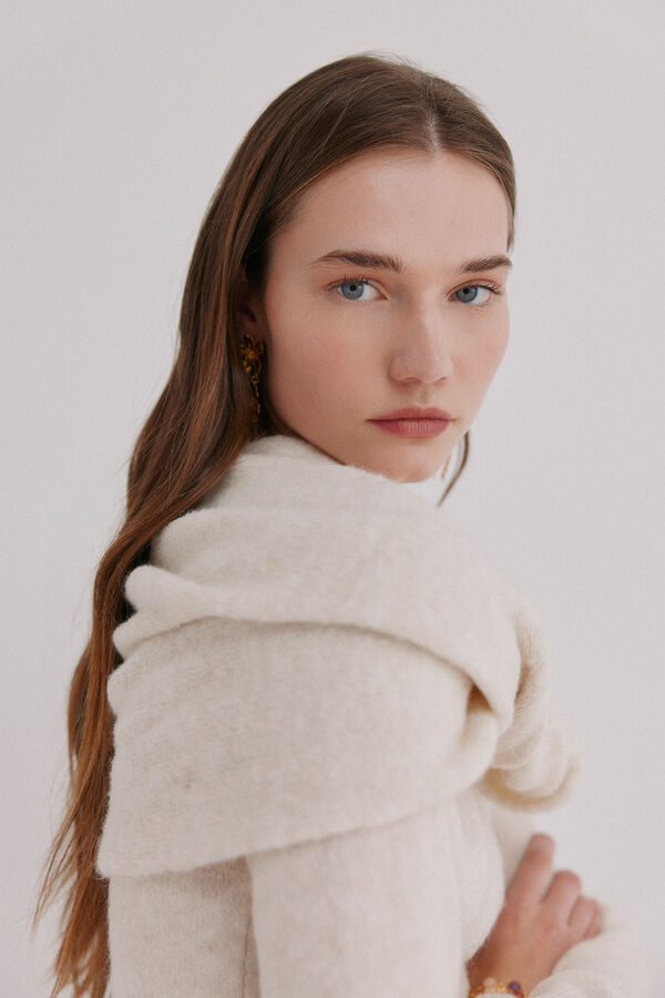 Hoss Intropia Inoi. Jersey con escote asim&eacute;trico Beige