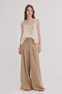 Hoss Intropia Poppy. Pantal&oacute;n flu&iacute;do con pinzas