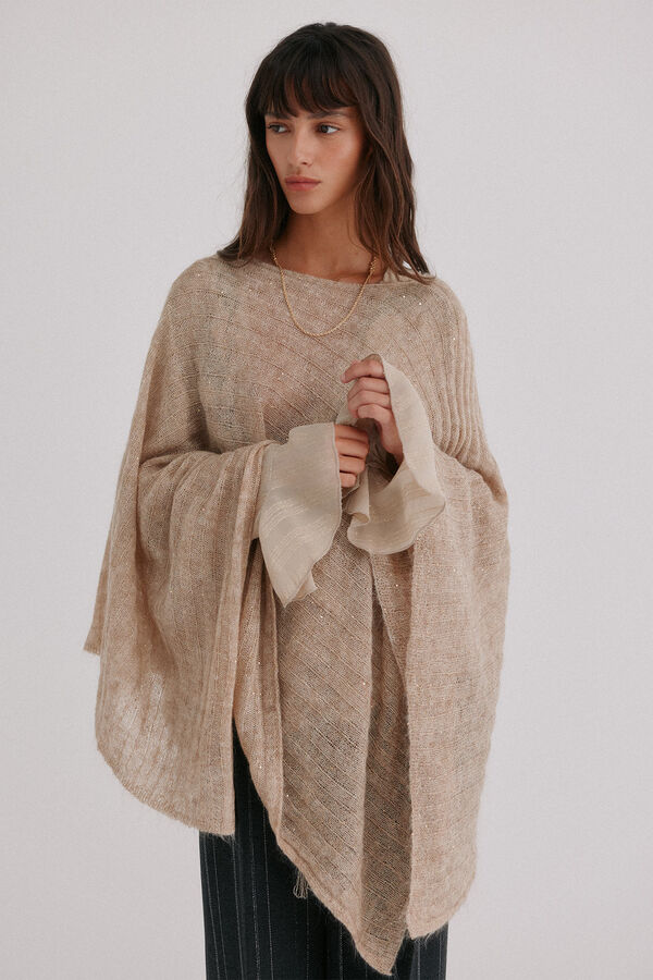 Hoss Intropia N&auml;elle. Capa tricot Beige