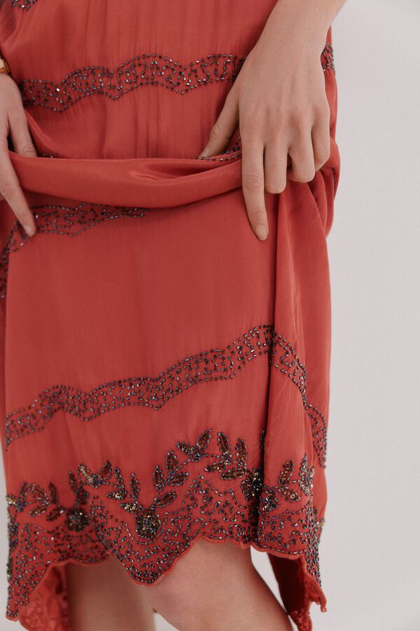 Hoss Intropia Abbie. Vestido midi en tono coral Turquesa