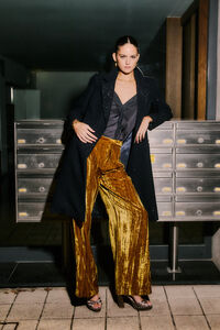 Hoss Intropia Paige. Pantal&oacute;n terciopelo