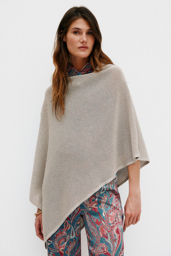 Hoss Intropia Natalia. Capa de tricot Beige