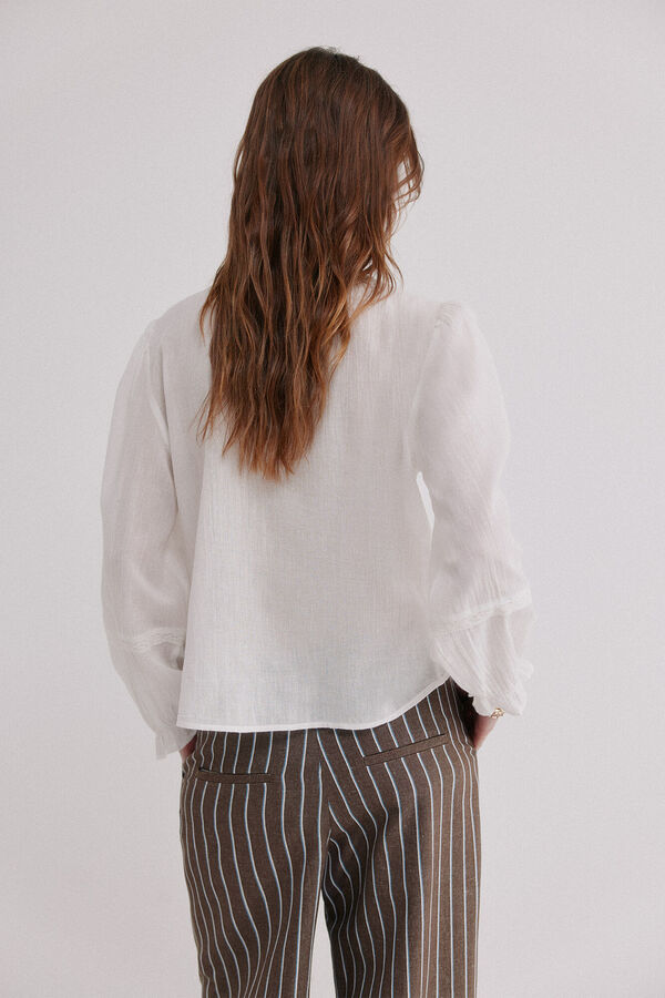 Hoss Intropia Caridad. Blusa rom&aacute;ntica Marfil