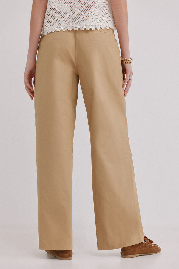 Hoss Intropia Pola. Pantalones corte recto Beige