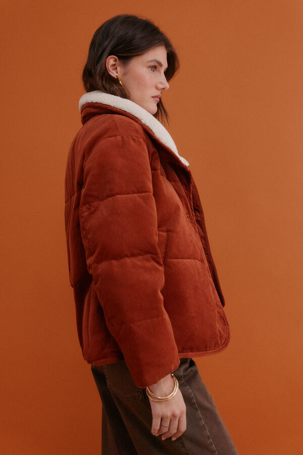 Hoss Intropia Debra. Deportiva acolchada Naranja