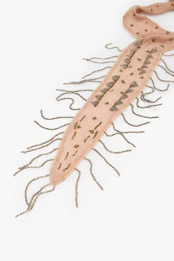 Hoss Intropia Noelia. Fular corbatero bordado Rosa