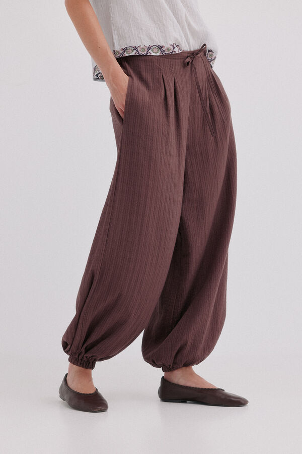 Hoss Intropia Phoebe. Pantal&oacute;n bombacho Marron