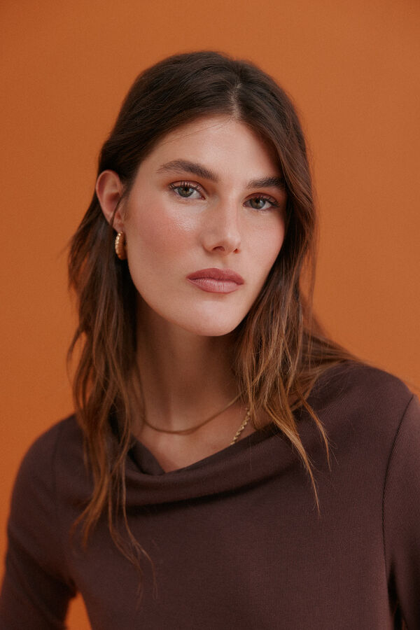 Hoss Intropia Mirta. Camiseta con escote drapeado Marron oscuro