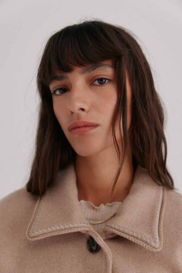 Hoss Intropia Fabiana. Abrigo corto Gris