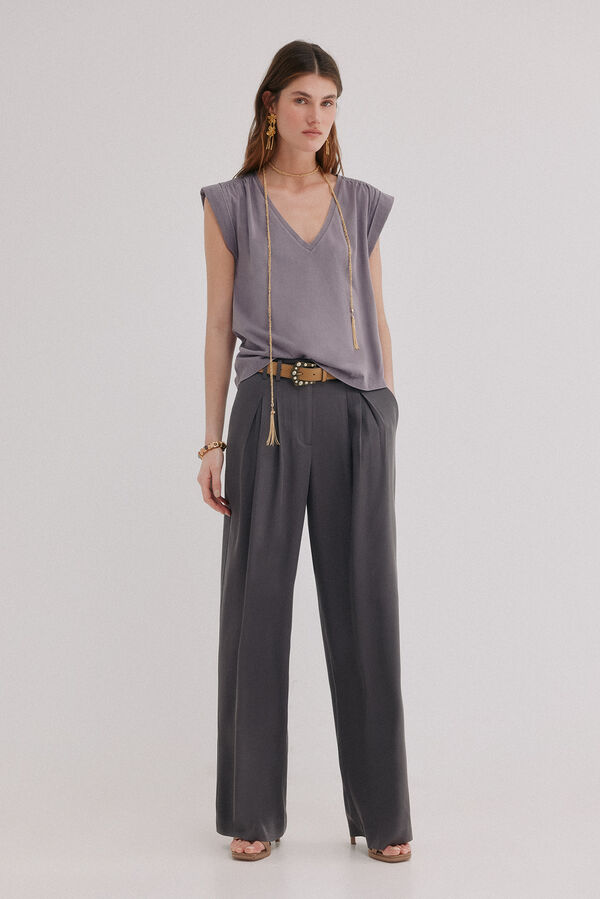 Hoss Intropia Mabel. Camiseta con solapa Morado