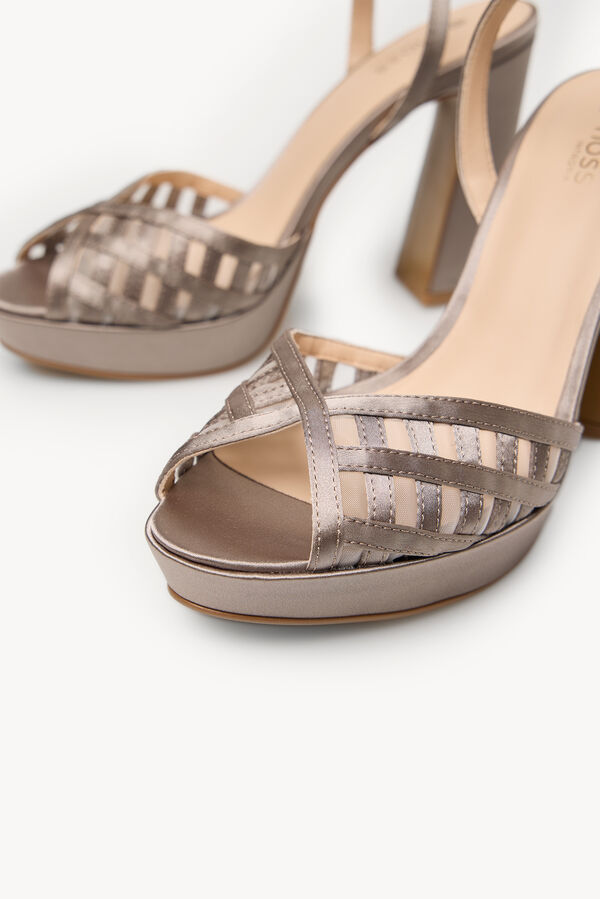 Hoss Intropia Naiara. Sandalia tac&oacute;n sat&eacute;n Gris