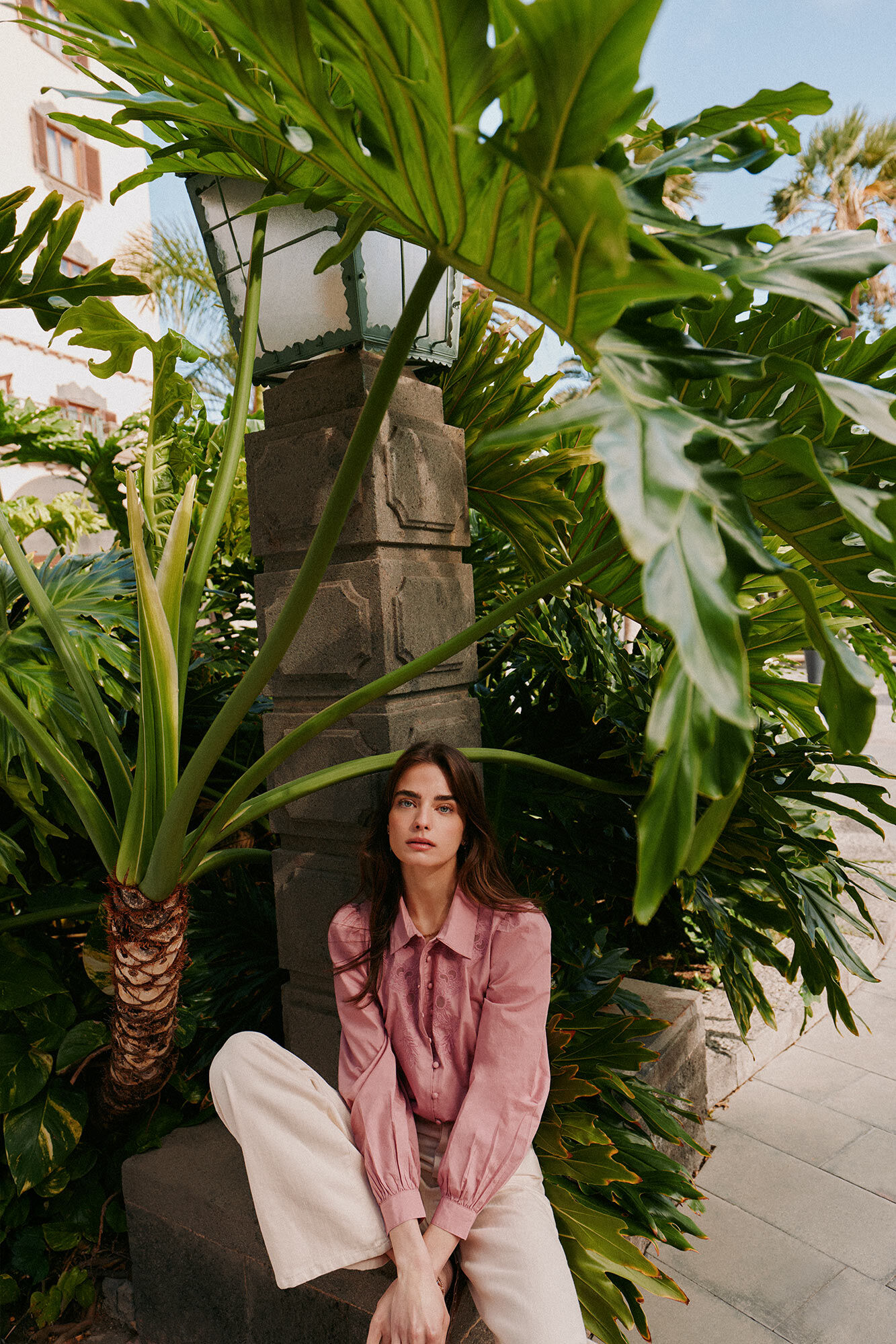 Hoss Intropia Carine. Blusa bordada