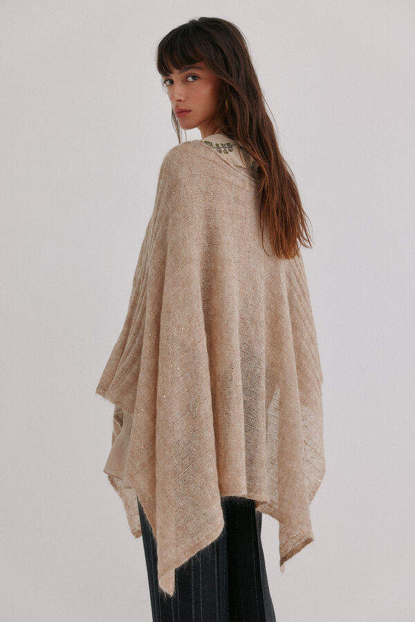 Hoss Intropia N&auml;elle. Capa tricot Beige