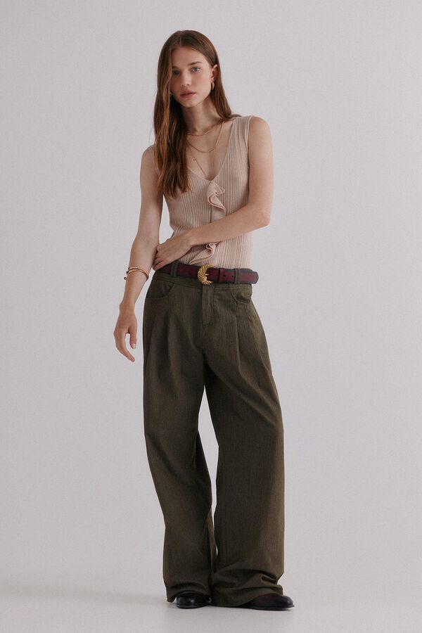 Hoss Intropia Nahia. Top con volante Beige