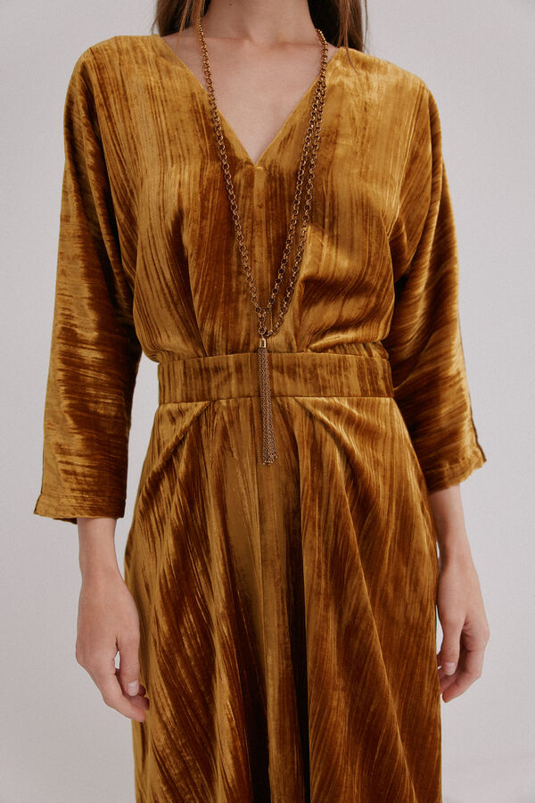 Hoss Intropia Alma. Vestido de terciopelo Dorado