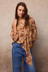 Slowlove Blusa estampada fluida Estampado amarillo
