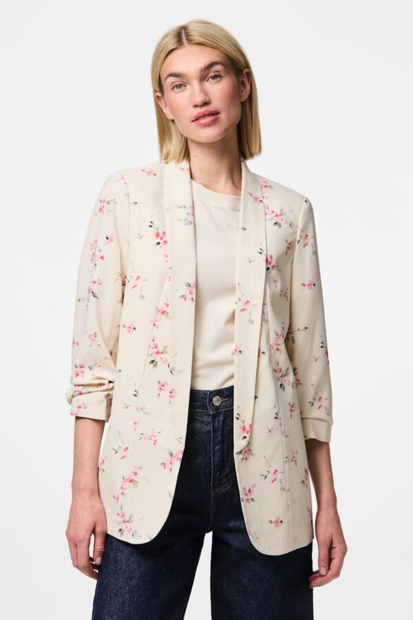 Pieces Blazer estampada floral con manga tres cuartos blanco