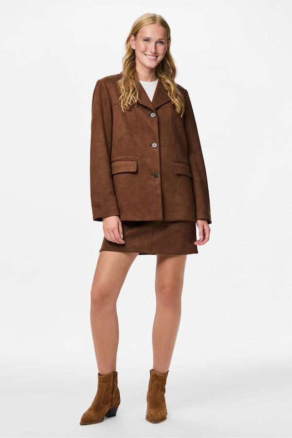 Pieces Chaqueta blazer antelina marr&oacute;n