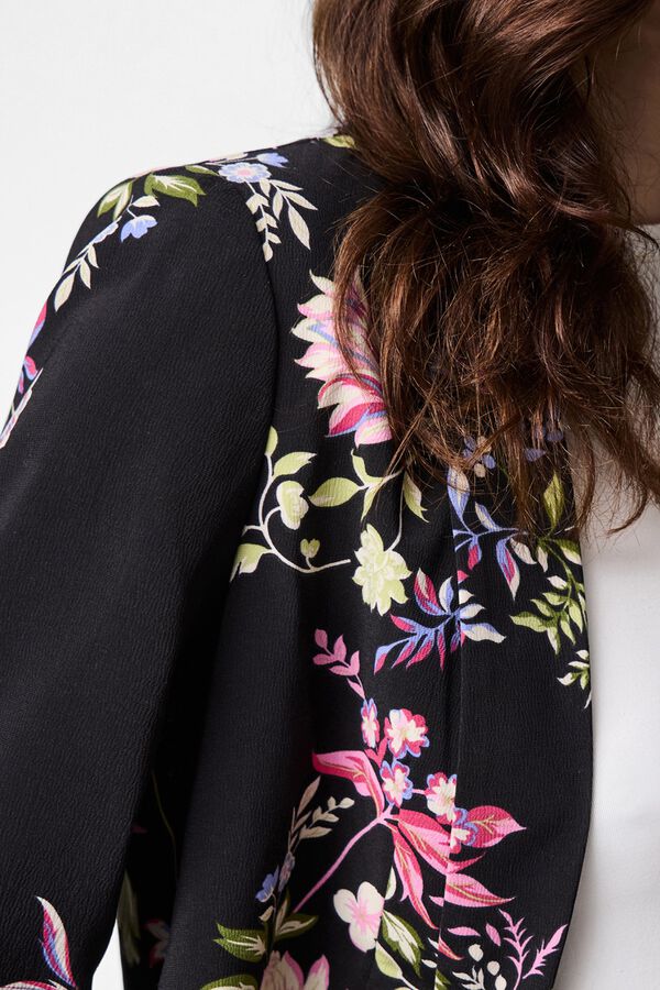Pieces Blazer estampada con manga tres cuartos negro
