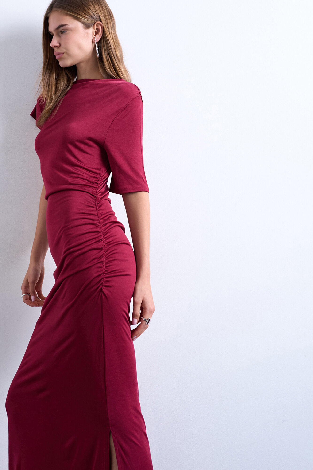 Topshop Vestido largo asim&eacute;trico de viscosa