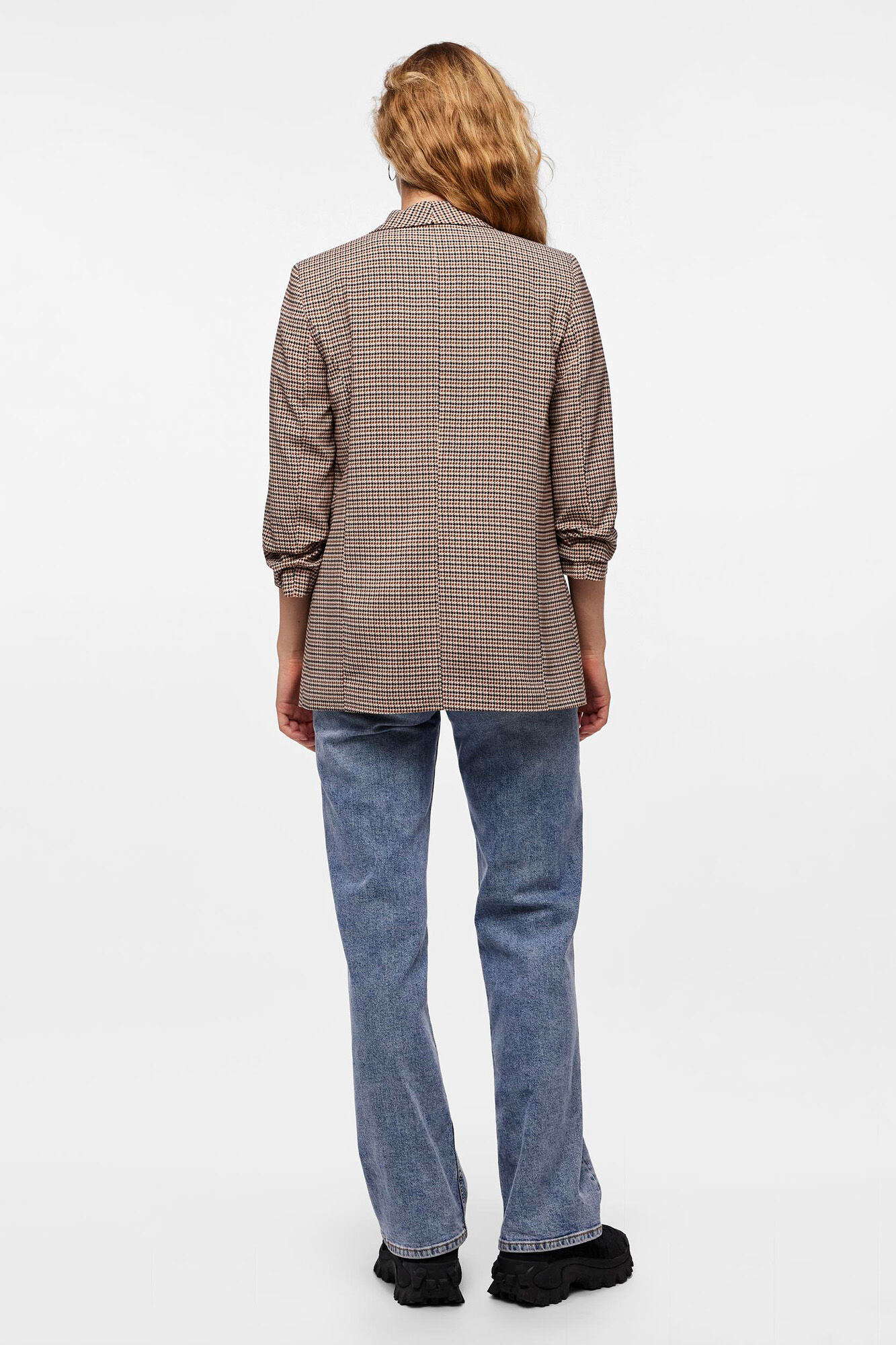 Pieces Blazer estampada floral con manga tres cuartos