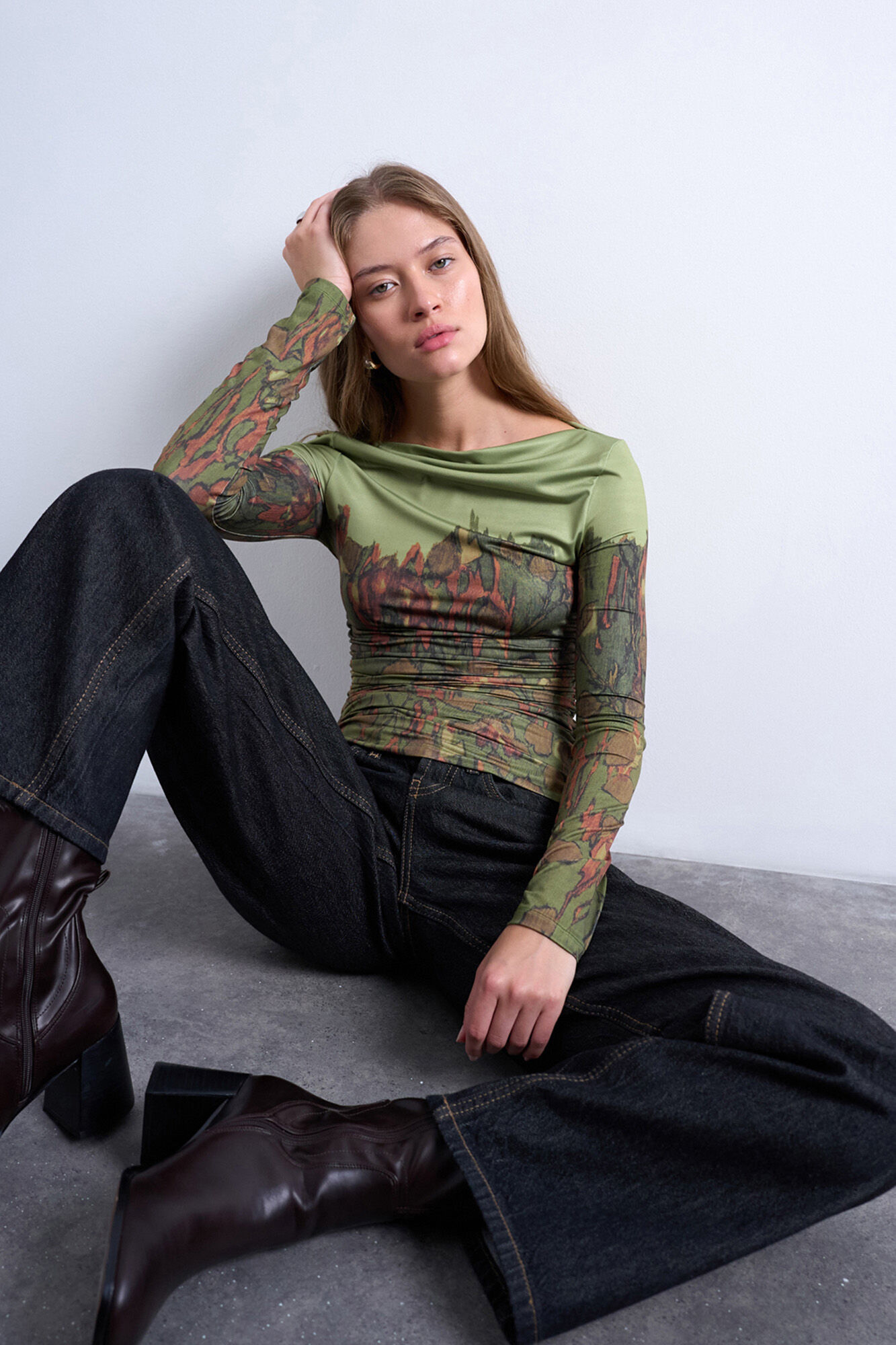 Topshop Top de manga larga con cuello barco, poli&eacute;ster reciclado y elastano