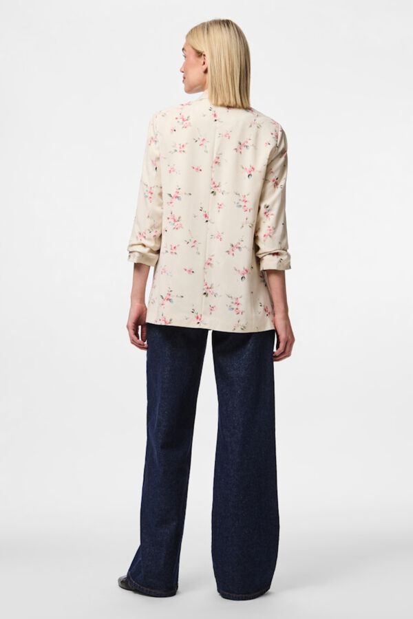 Pieces Blazer estampada floral con manga tres cuartos blanco