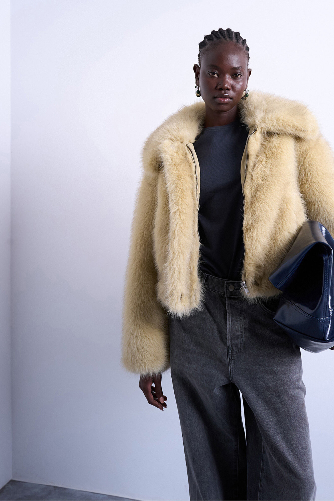 Topshop Chaqueta corta efecto pelo